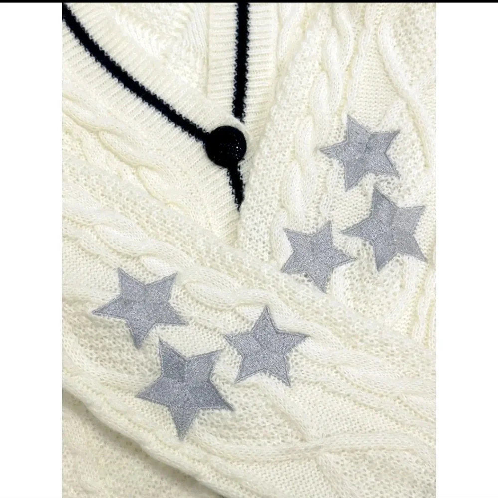 Oversized Cream Cable Knit Cardigan Sweater with Embroidery Star Design - NIP